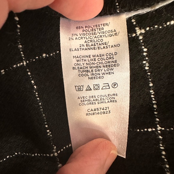 Loft black and white window pane dress. Size 6 - Picture 4 of 4